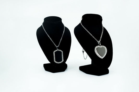 HEART PENDENT WITH GEMS